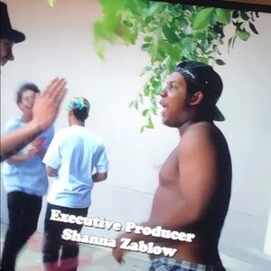 Meet your Posher, Elliott